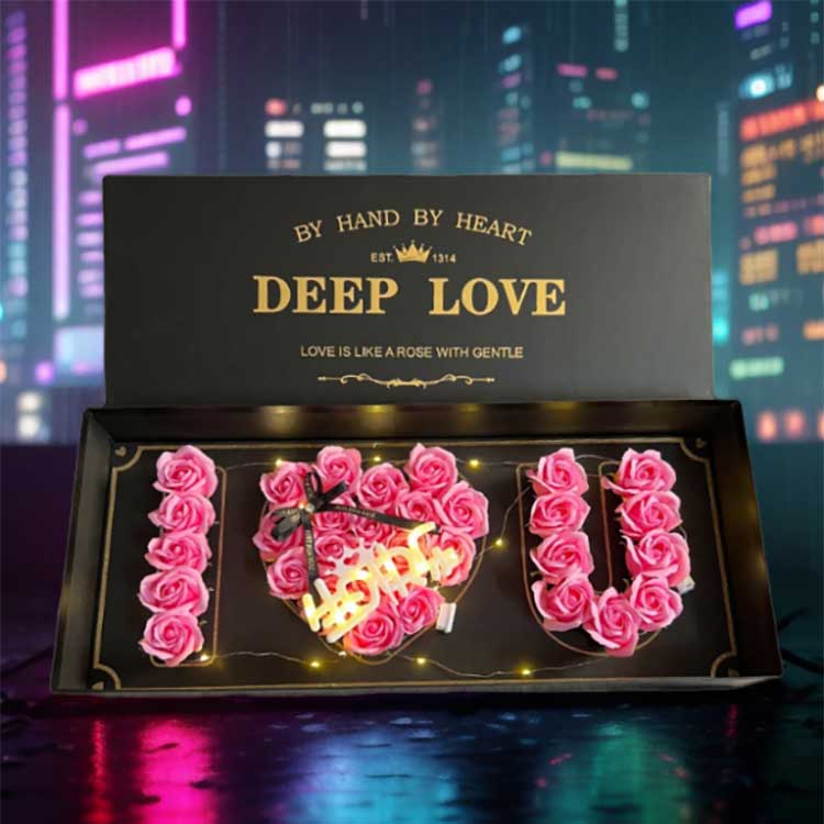 علب هدايا الورد